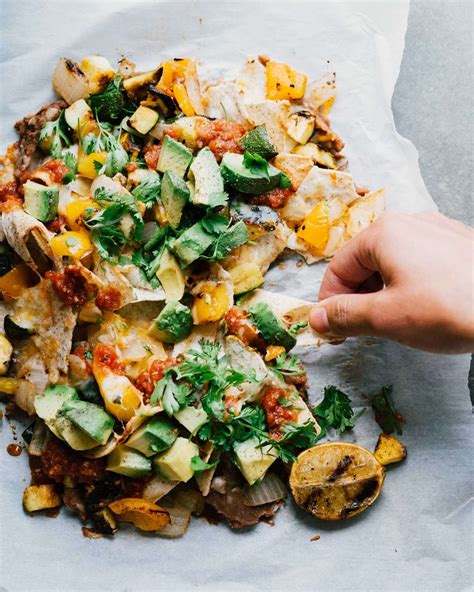 Loaded veggie nachos live 